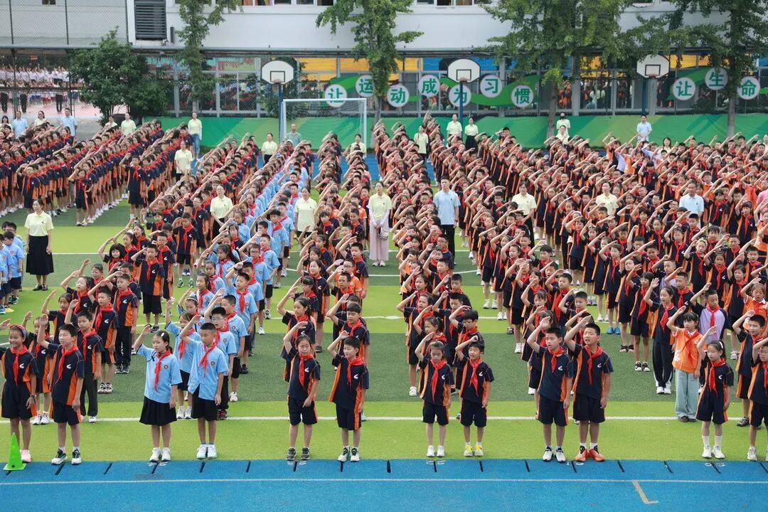 开学啦！带你直击“开学第一天”