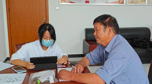 在火热实践中上好“行走的思政课”