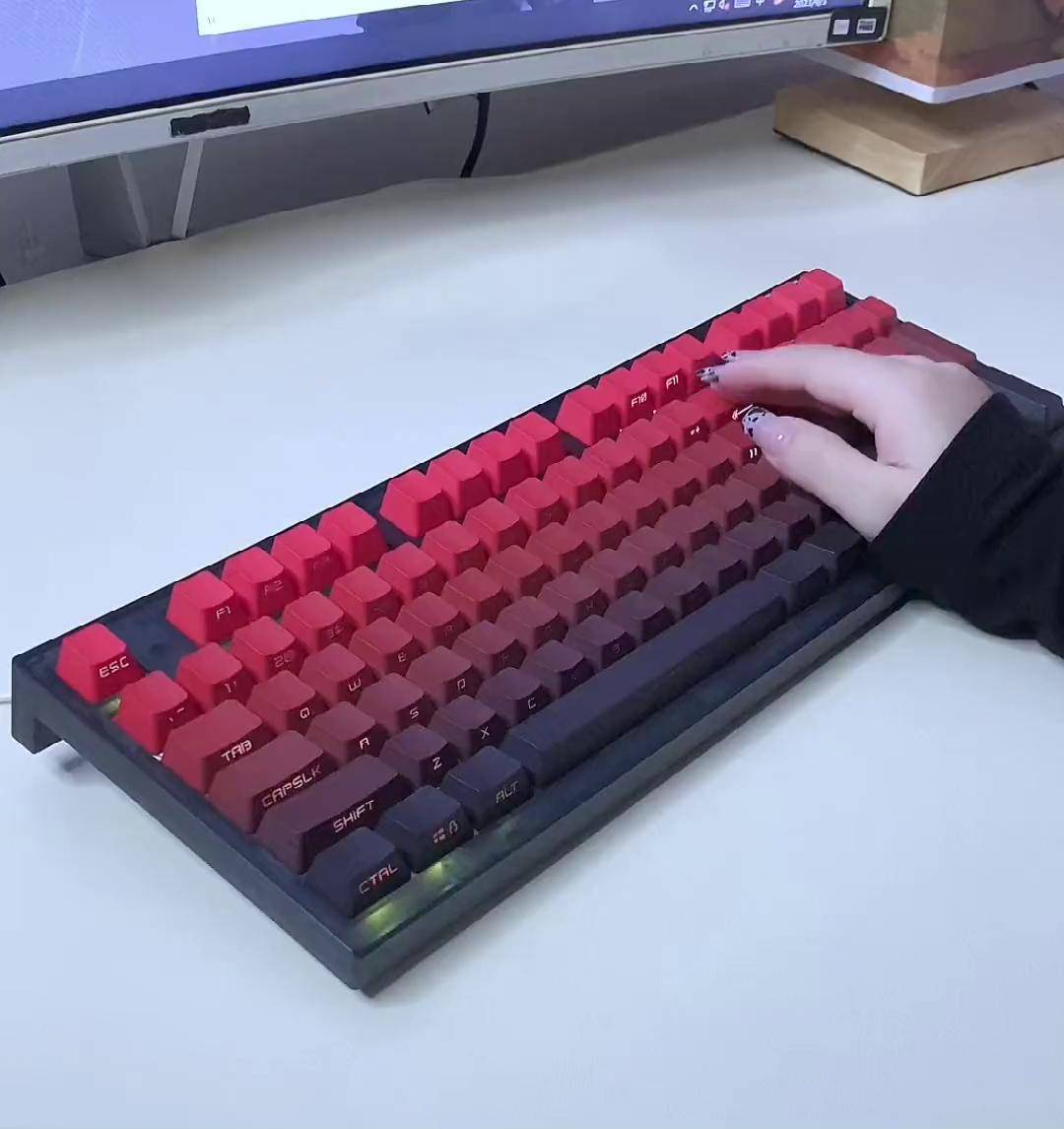 浪漫置顶保持热爱奔赴山海 口红键盘 csgo 客制化键盘 无畏契约