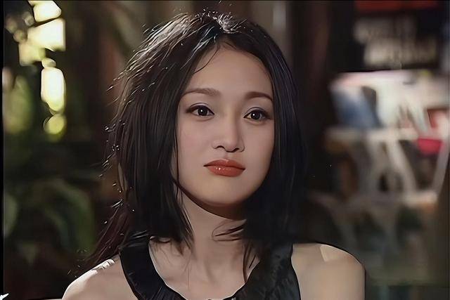 外表是仙女，私下里却是“老烟鬼”的7位女星，刘亦菲令人意外！