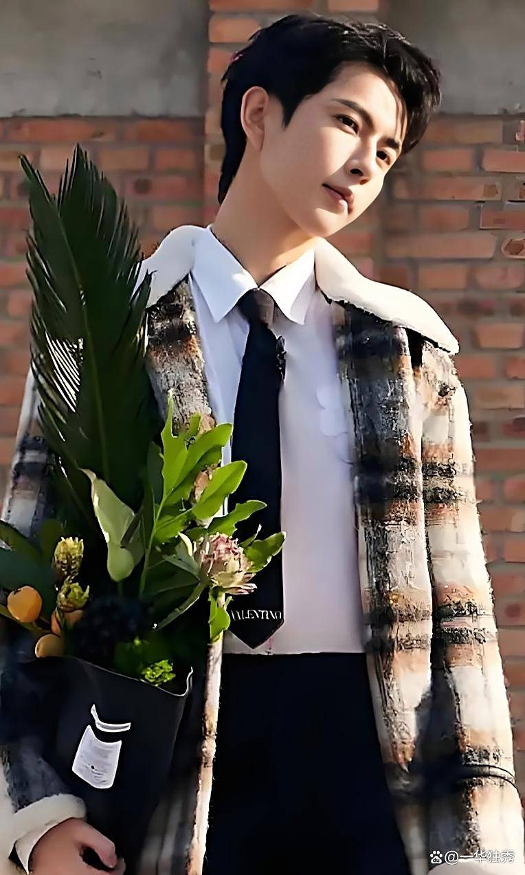 37岁"古装美男"于朦胧遗憾离世,是谁偷走了他的快乐?