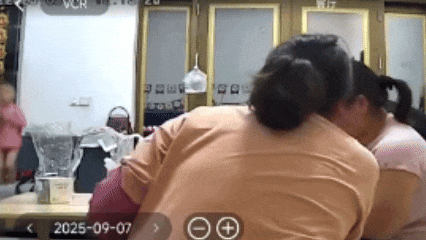 手机突然爆炸，3岁男童被烧伤！