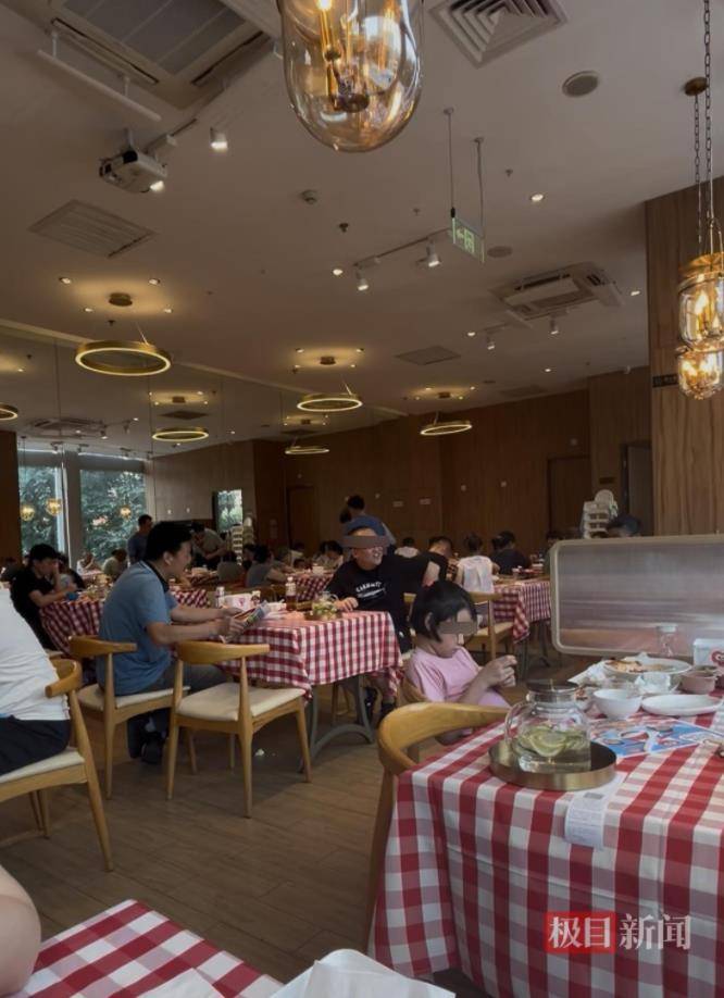 罗永浩就餐的西贝门店客流增加，表象之下更需关注预制菜透明化