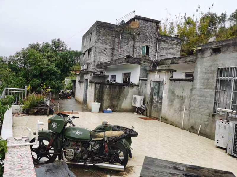 广西藤县原县委书记遭绑架案追踪：主犯此前被判十八年已在服刑，多名亲属因毁证获罪