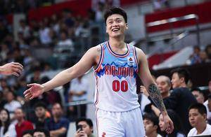 4支CBA球队补强，朱芳雨挖宝成功，两队能争冠，北京目标掀翻广厦