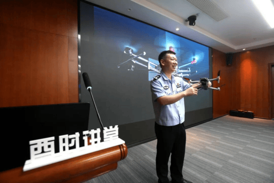 昆山民警夏炜：从无人机“发烧友”到低空安全“守护者”