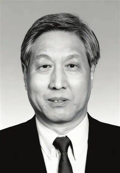 刘文藩同志逝世