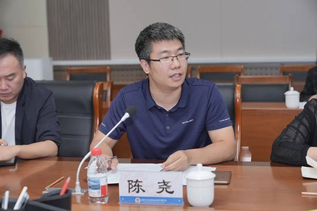 区教科院德育心理中心副主任陈尧重点介绍了海淀区家长学校工作