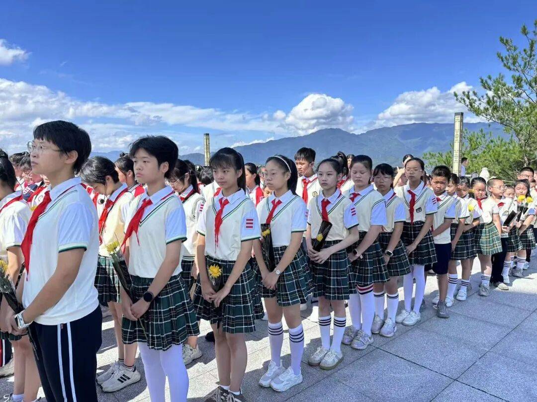 别忘了“国庆节”前一天，是什么日子！