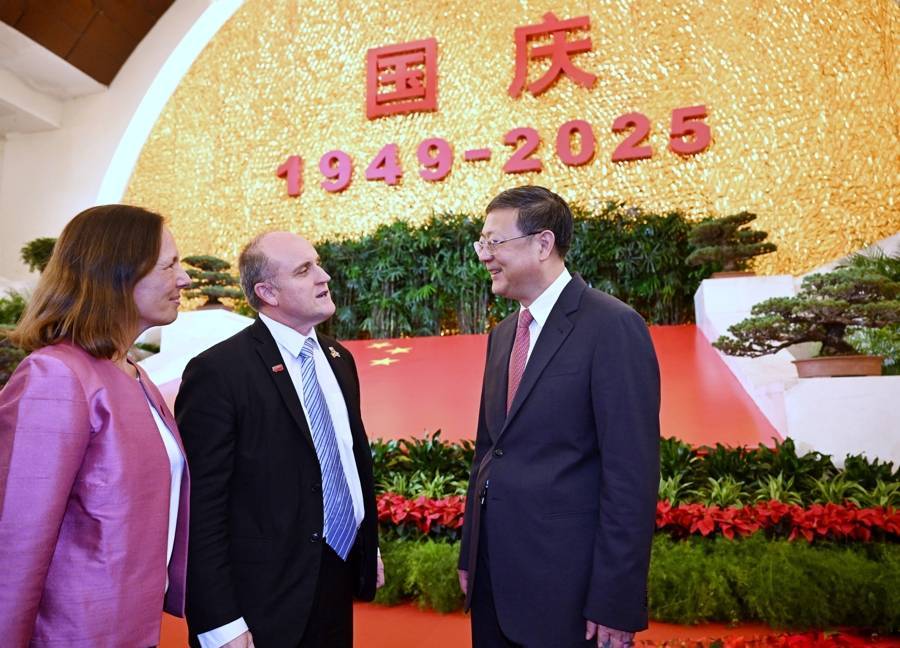 上海市政府举行国庆招待会，中外宾朋共同庆祝中华人民共和国成立76周年