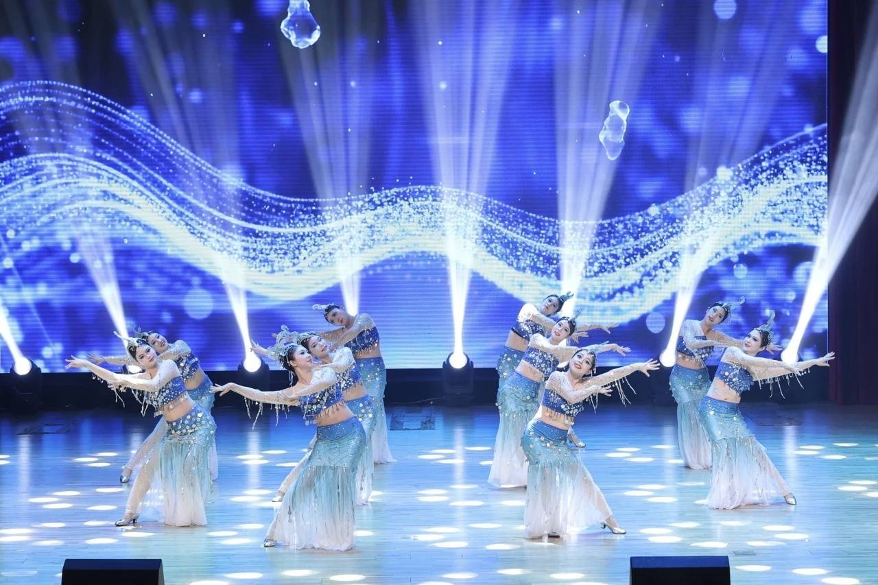 北京海淀区花园路街道第六届金秋艺术节暨首届ai文艺汇演举办