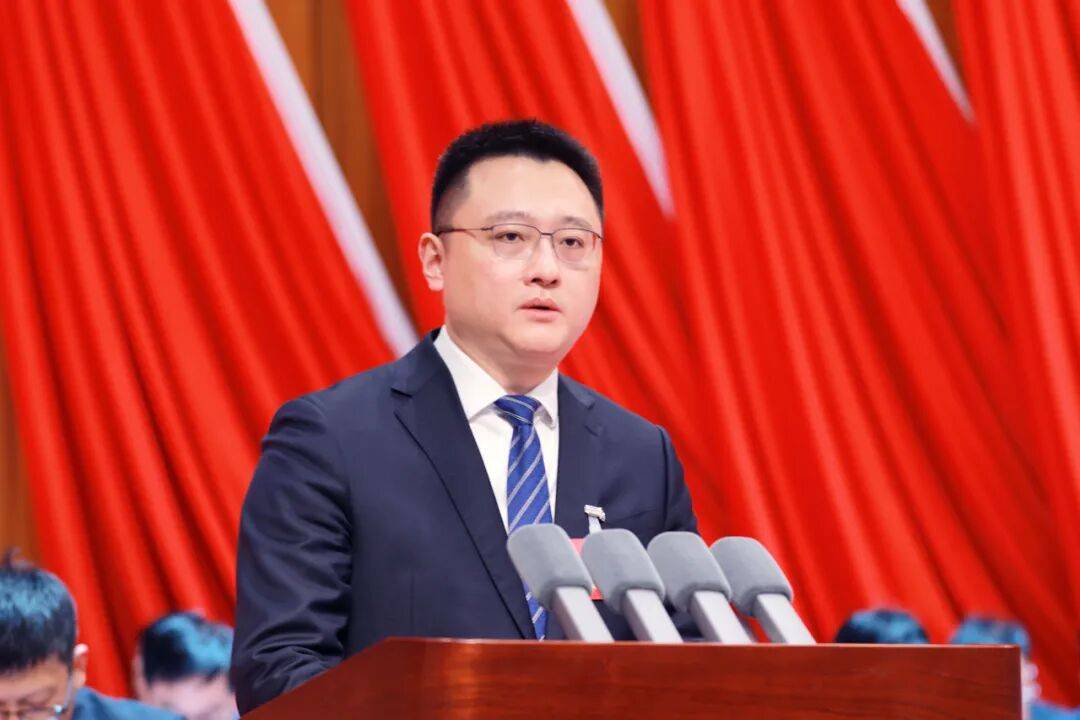 徐源：完全拥护、坚决服从省委决定