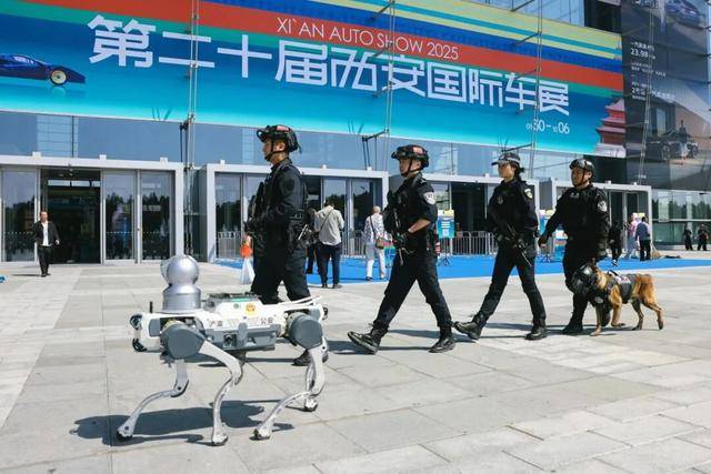 节日我在岗——西安浐灞公安守护双节平安