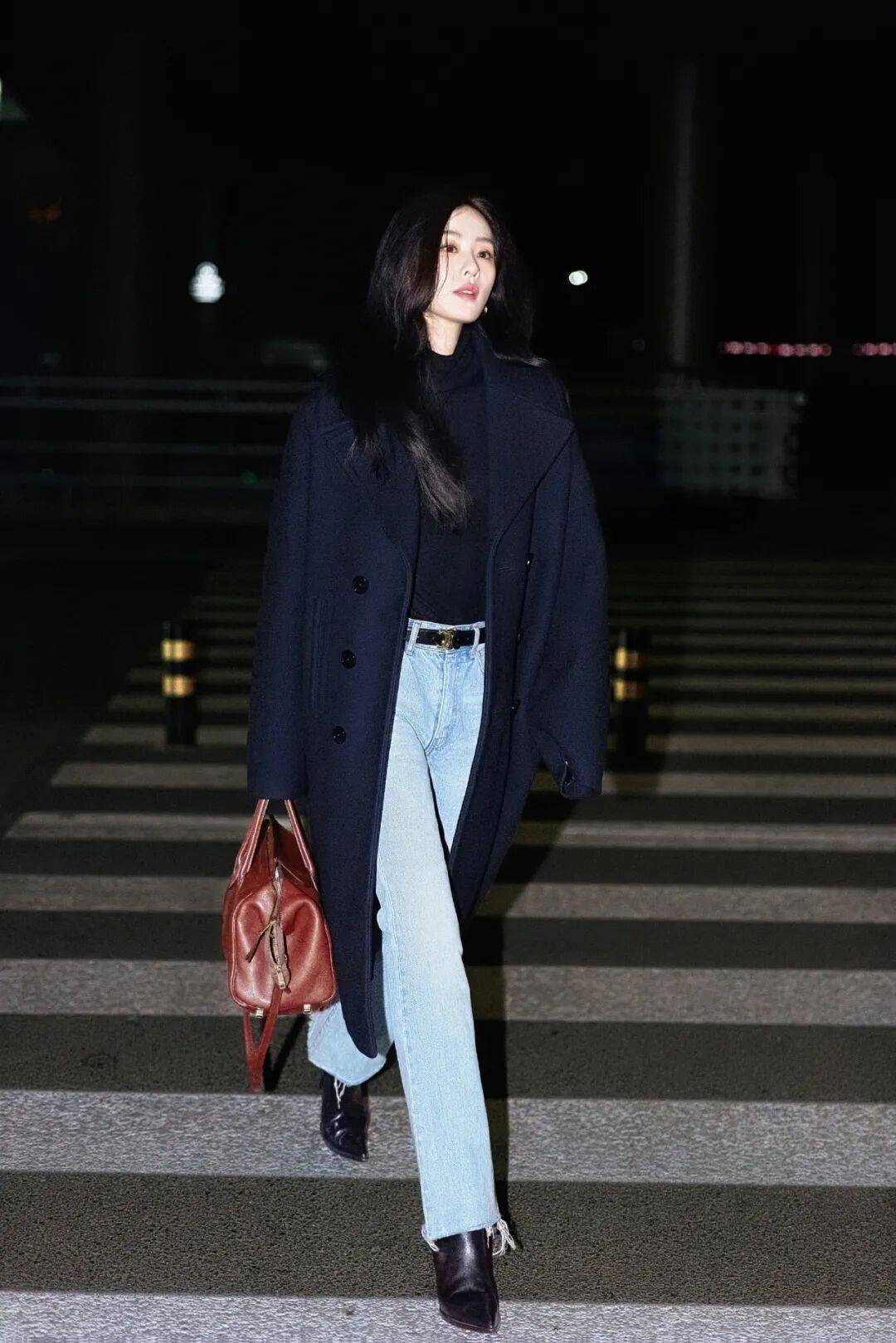 时装周上的女明星，秋冬氛围感一键封顶！