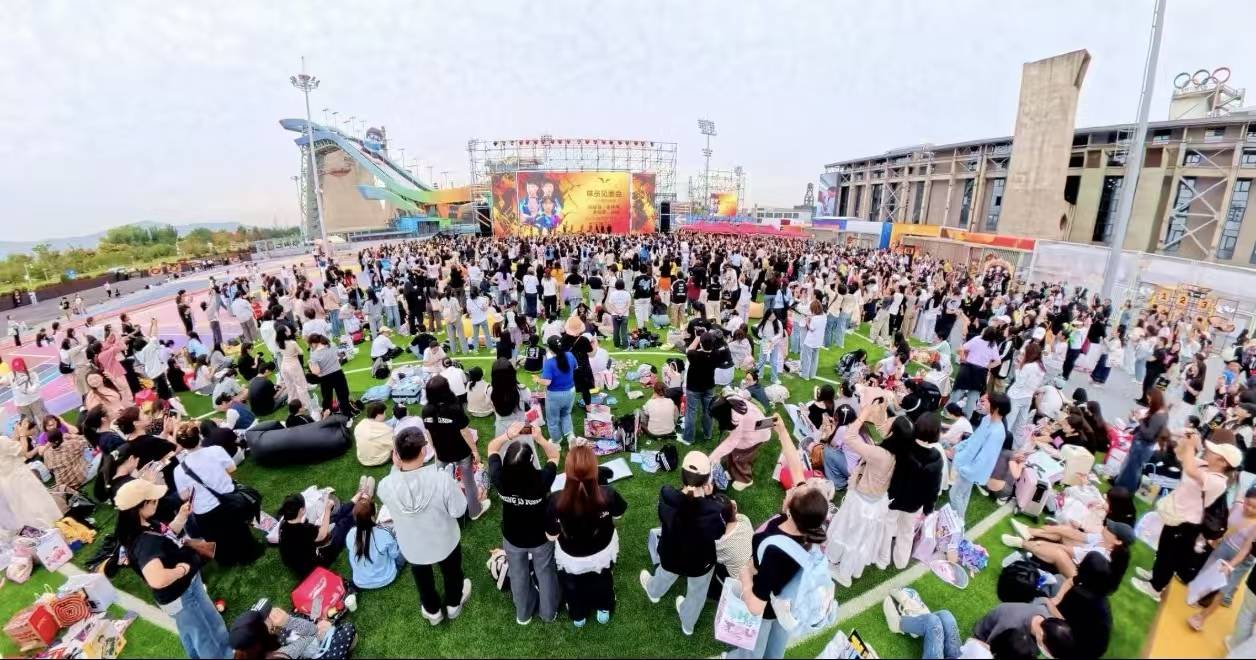 国庆中秋长假 北京重点监测商企入账95.1亿元