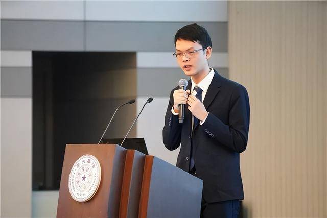 不满美国AI公司“反华言论”，中国学者跳槽