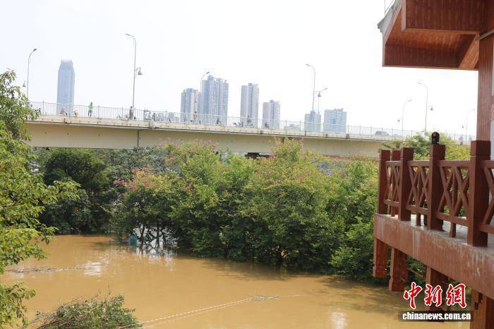 广西南宁地面塌陷险情已得到有效控制 未造成人员伤亡