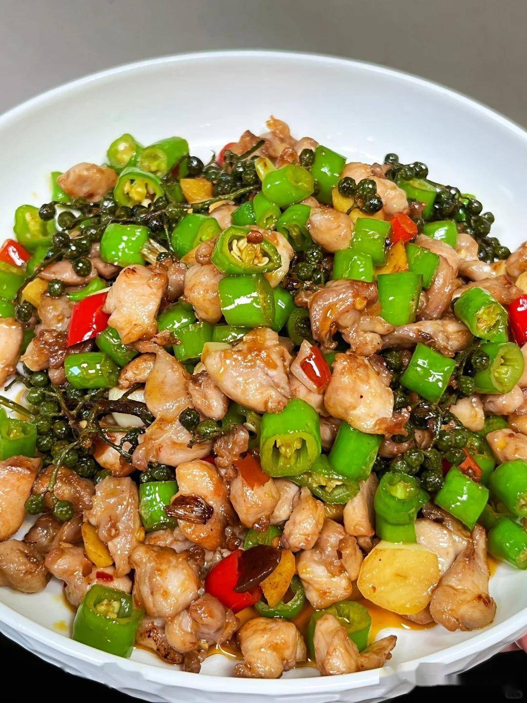 兔肉烹饪怕膻?加这类家常料膻味除还增香