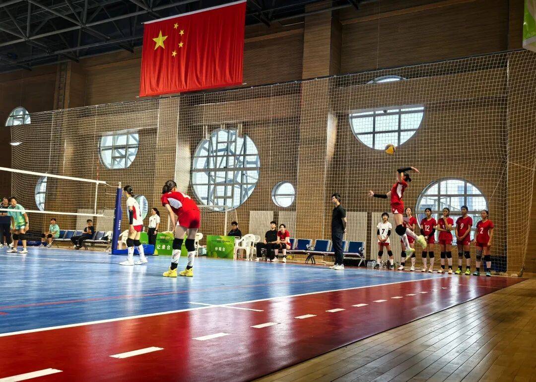 呼市一中初中部女排代表内蒙古在2025年黄河