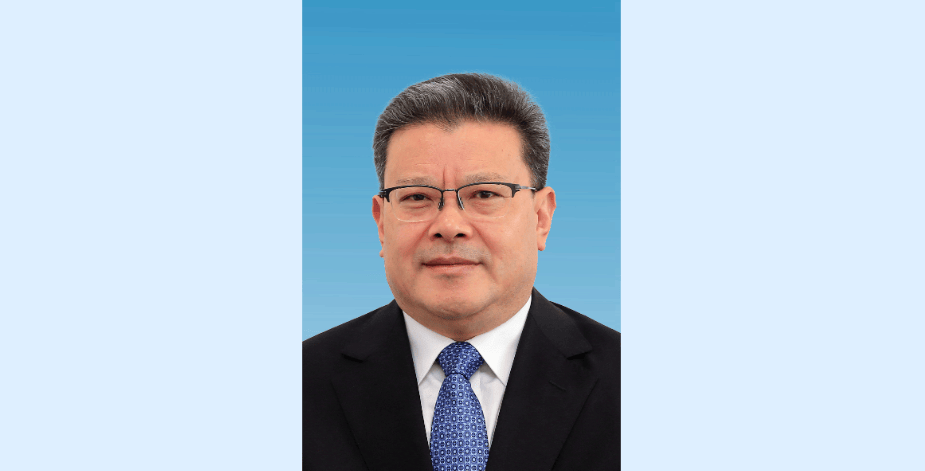他曾任山东省商务厅厅长,烟台市市长,烟台市委书记等职,2017年任青岛