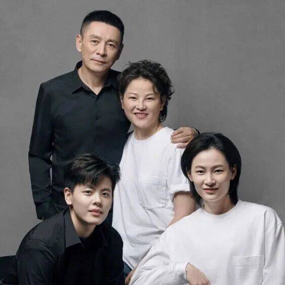 中国女篮球员杨力维、杨舒予父亲去世，享年59岁，曾是足球运动员，入选“最强国青足球队”，广东女篮悼念