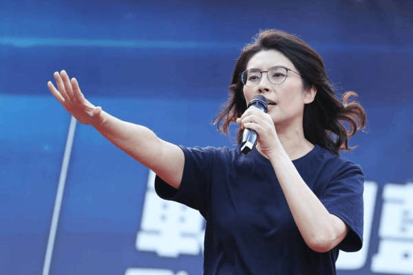 当选国民党主席，郑丽文发声