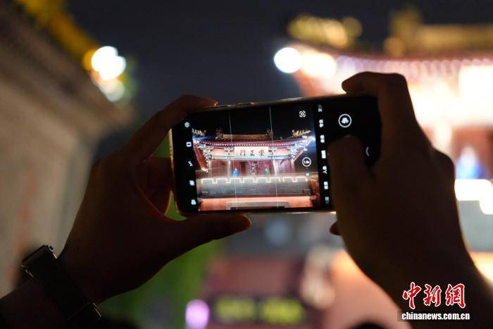 古都开封：大宋夜游剧目引游人