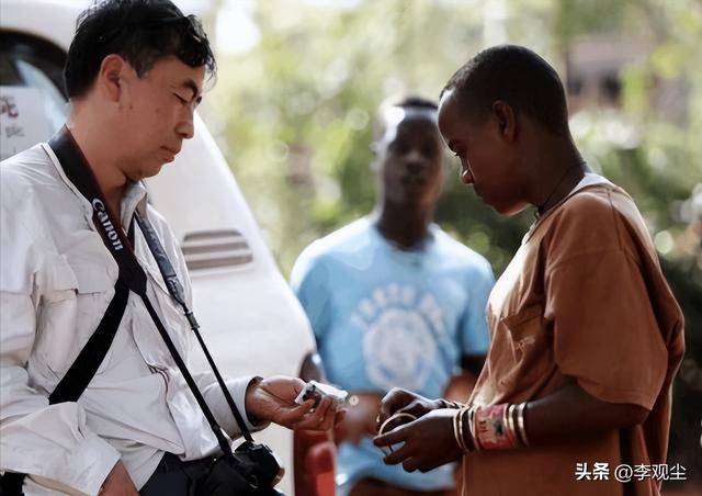 图片[6]-非洲人把中国风油精当彩礼？这些“国内地摊货”，在海外成奢侈品-华闻时空