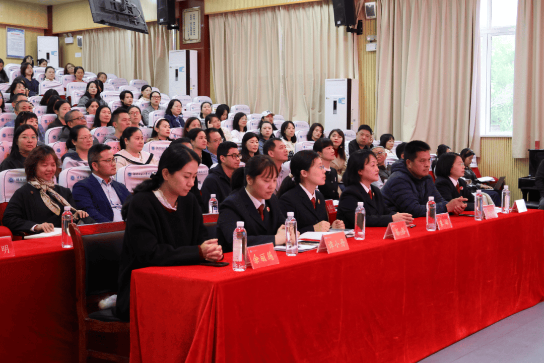 湖南省检察院未成年人检察部开展家校普法活动