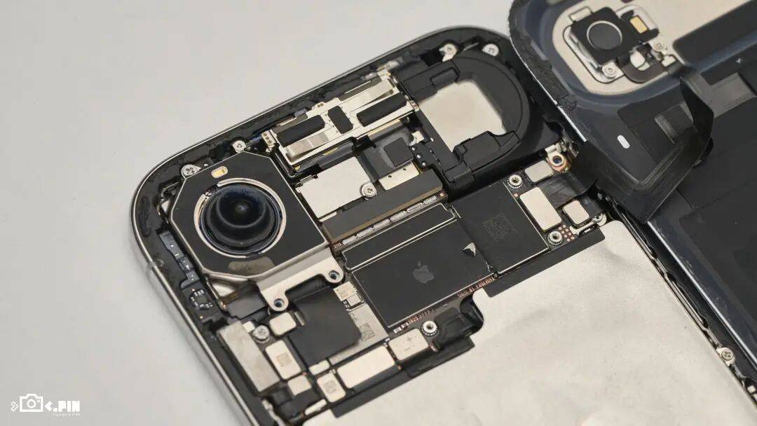 拆完iPhone Air后，我觉得苹果还有牙膏能挤。