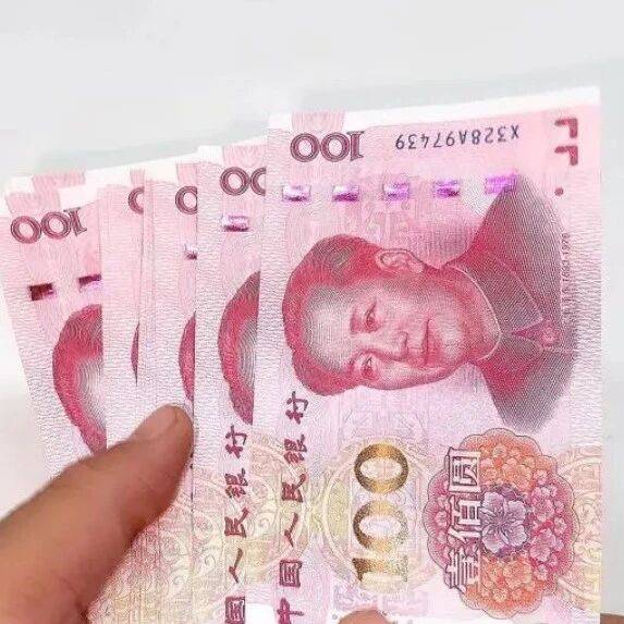 别等收到假钱才后悔！辨别百元真伪的“土方法”和“新方法”，最后一个太实用了！_钞票_假币_图案
