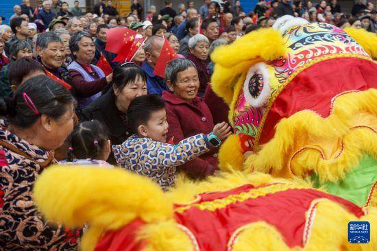 多彩活动迎重阳