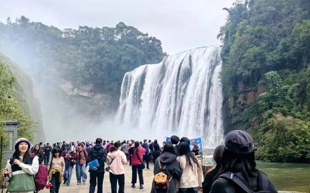 【建设一流旅游城市 建设世界级旅游景区】“500万+”成常态开元棋牌- 开元棋牌APP下载- 官方网站！ 黄果树景区游客量三年连增