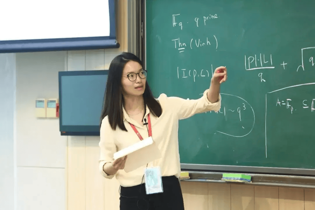 90后女数学家王虹，连传喜讯！韦东奕曾连续3天听她讲课……