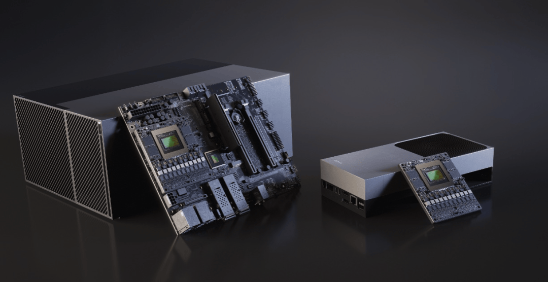 特朗普再批“无能”:美联储几个月后就换人!美股又创新高,黄仁勋发表最新演讲,英伟达市值一夜暴增1.6万亿元