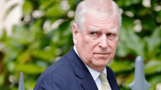 英国安德鲁王子被剥夺头衔及王室住所