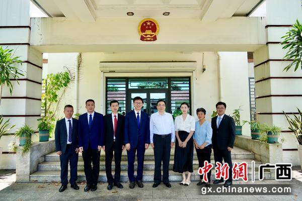 广西壮族自治区人民医院专家指导组拜会中国驻科摩罗大使馆 广西壮族自治区人民医院专家指导组拜会中国驻科摩罗大使馆