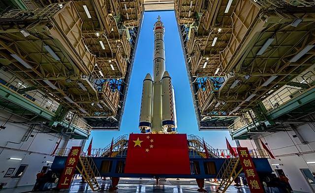 原创 用轨道武器干扰中国卫星,中方知道美军没下限,留的后手就为这天