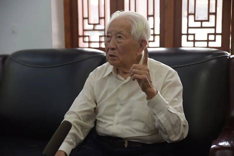 故宫博物院发讣告：耿宝昌逝世