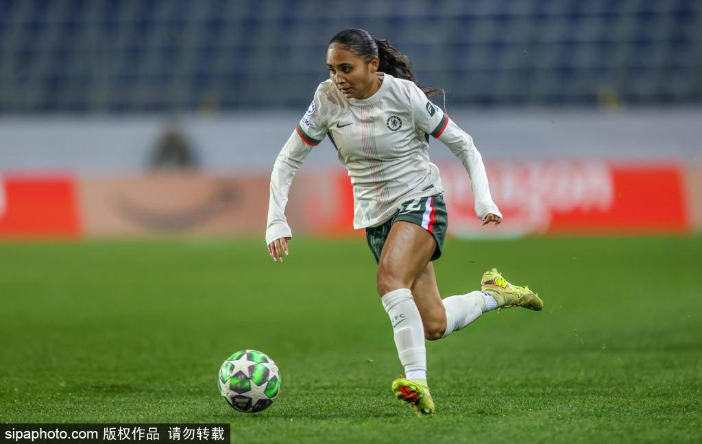 女足欧洲冠军联赛:圣珀尔滕女足vs切尔西女足