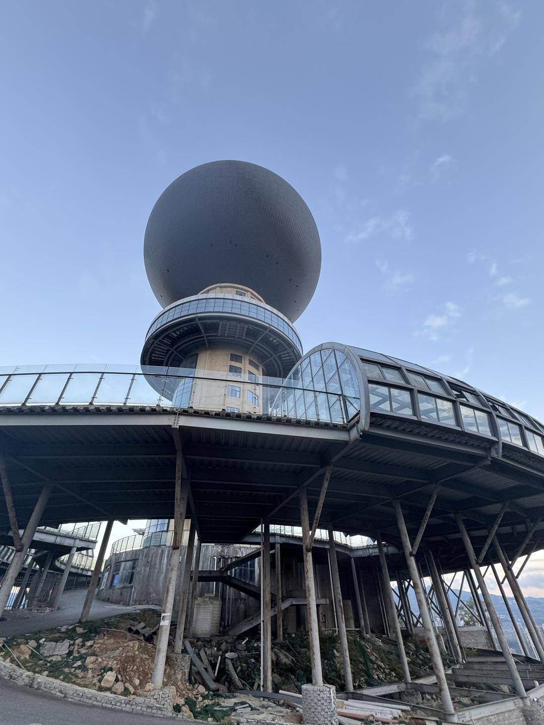 贵州盘州亿元建“世界最大人造月亮”运行不到百天,停运5年成闲置项目:希望有注资盘活项目