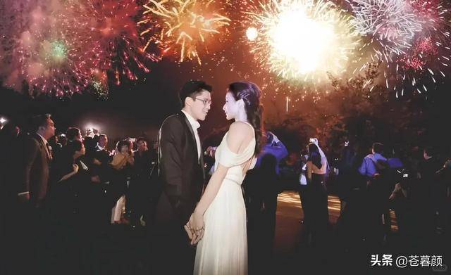 霍震霆没想到,44岁儿媳郭晶晶再次官宣喜讯,让整个阔太圈沉默了