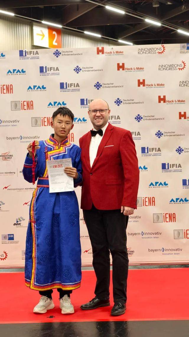 斩获全球金奖,他才14岁! 斩获全球金奖,他才14岁!