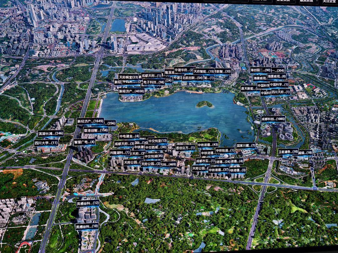 当游戏世界来到现实：数字城市规划师如何用“虚拟城市”预演现实｜有点意思·成都经济一线观察