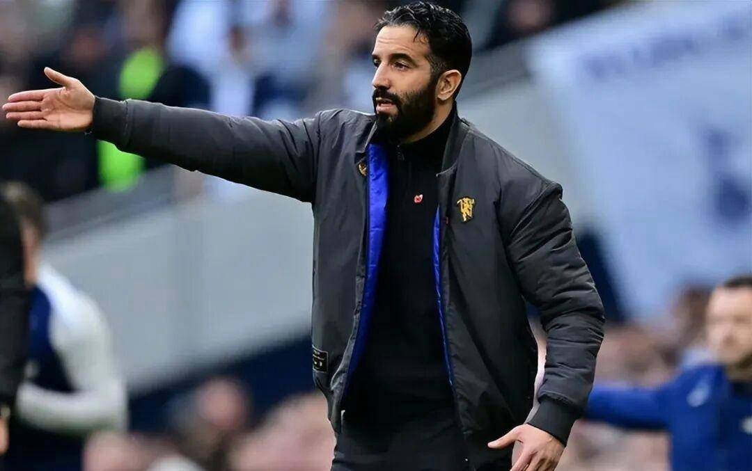 1亿镑兽腰+全能帝星！曼联冬窗打包2大中场？重建能冲英超前四吗？