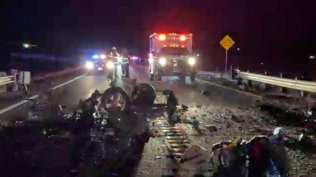 美国科罗拉多州高速公路发生交通事故，致5人死亡