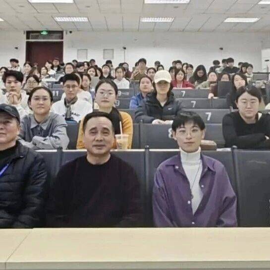 “中国作家公开课”·课程回顾｜王方晨：于叙事中觅诗心_诗性_长篇小说_现实