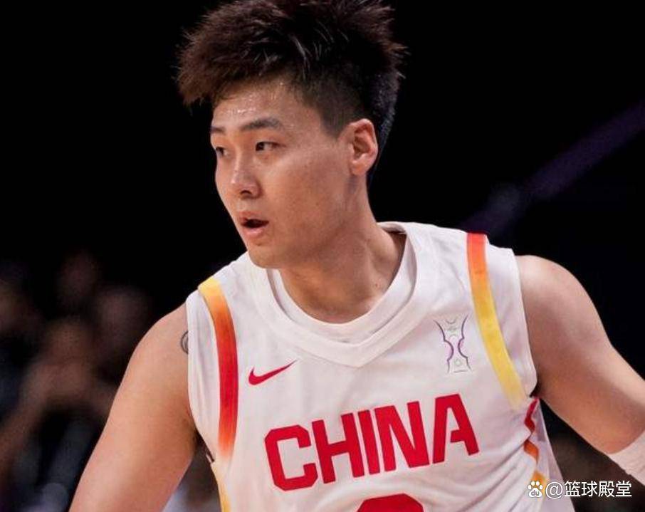 男篮对韩国大名单公布！后场达5人，赵睿缺席，张镇麟曾凡博回归