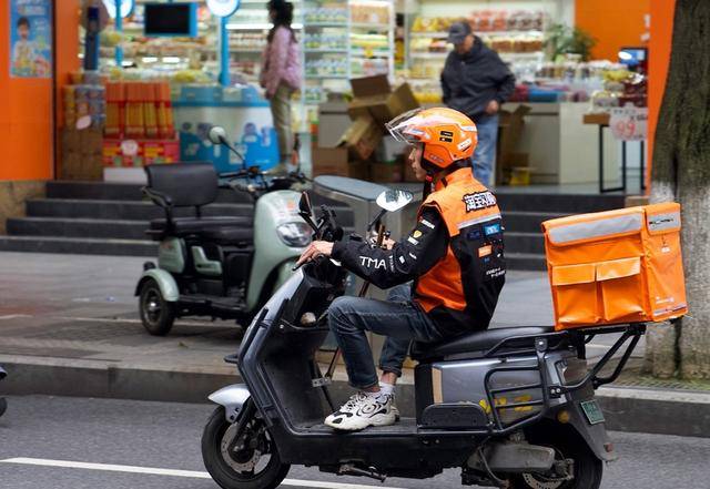 超时免罚60城上线，年底前覆盖全国，淘宝闪购将全面取消超时扣款