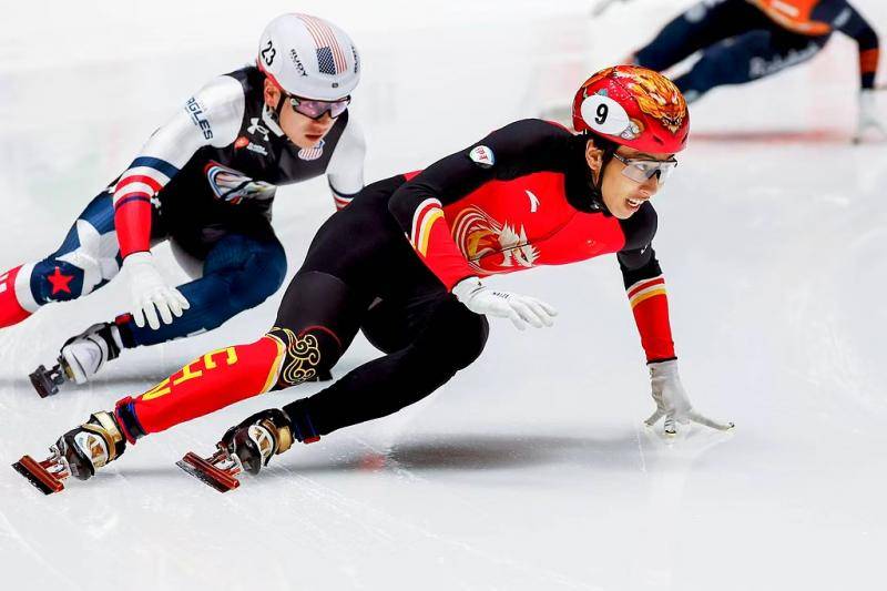 短道速滑世巡赛｜孙龙1500米摘铜 中国队晋级5000米接力决赛